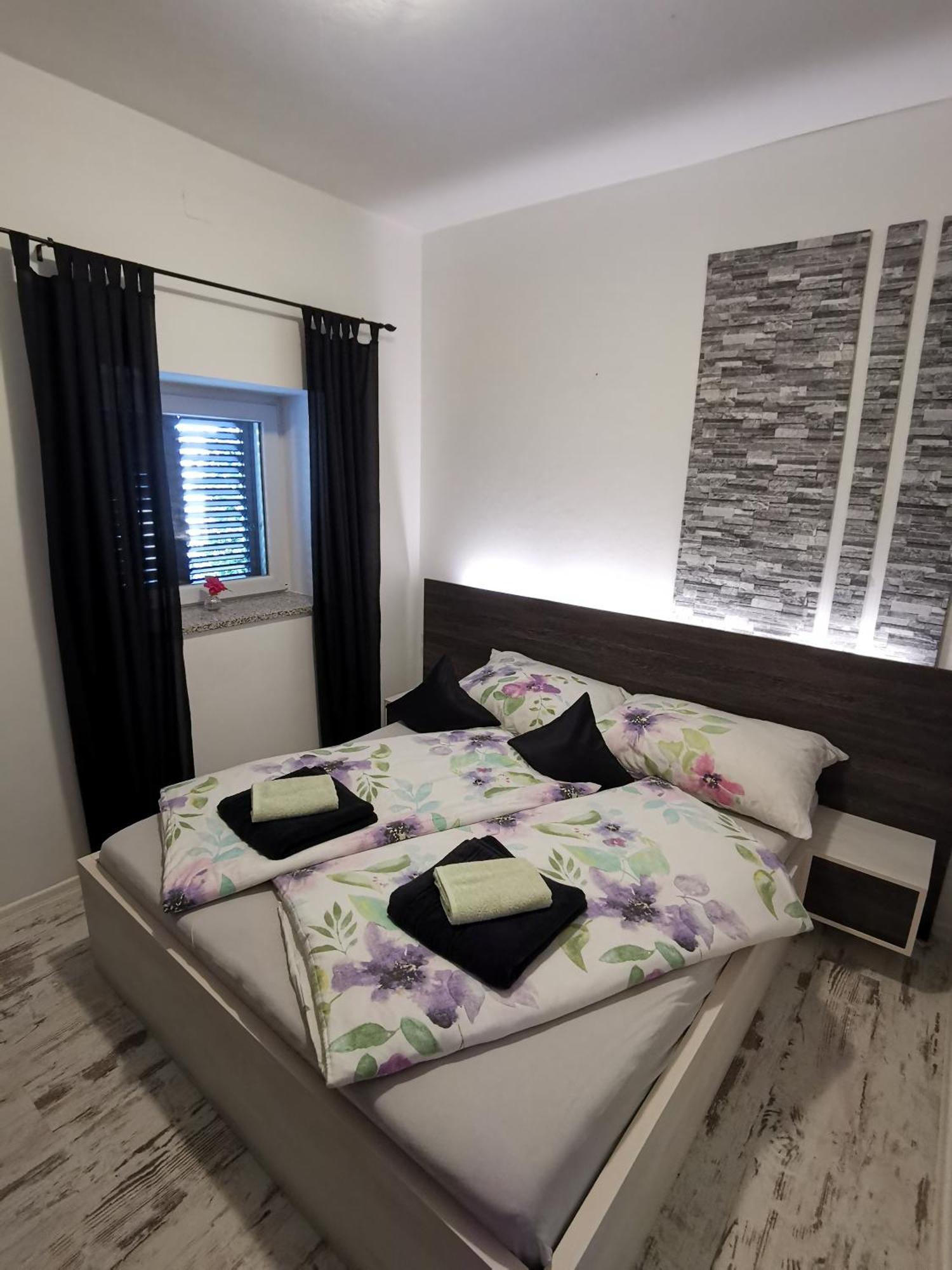 Haus Cataleya Apartman Umag Kültér fotó